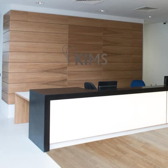 Receptek proposed the use of recycled glass for the worktops on the main reception desk. The net result is stunning with what appears and feels like stone yet without the typical joining issues associated with stone. It was a real challenge to maintain the overall design intent and balance the budget. But we did it.